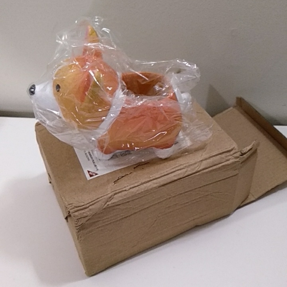 Damaged Box Perfect Corgi